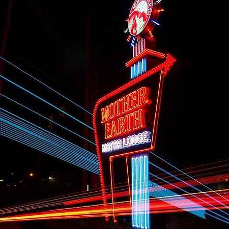Mother Earth Motor Lodge Kinston Exterior foto