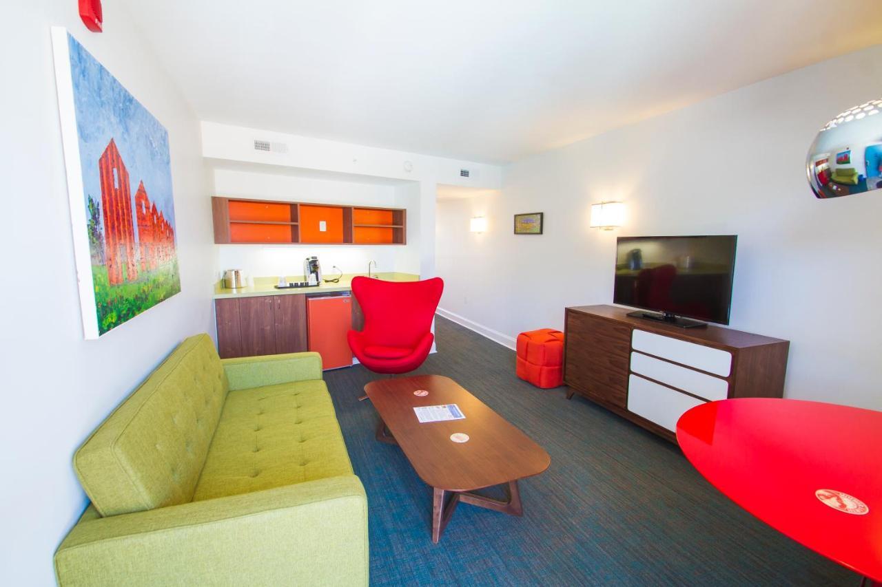 Mother Earth Motor Lodge Kinston Exterior foto